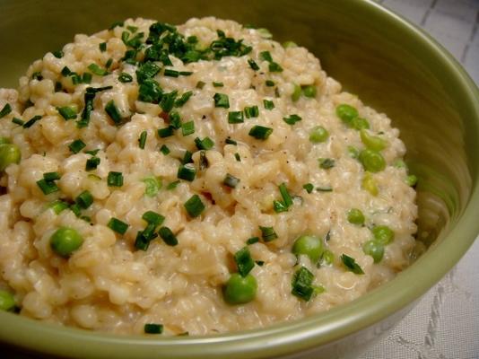 crème d'orge aux petits pois et à la ciboulette