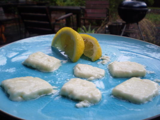 saganaki (carrés de fromage frit grec)