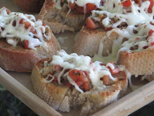 bruschetta à la coriandre et aux tomates