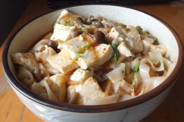 kimchi chi-gae (soupe de kimchi)