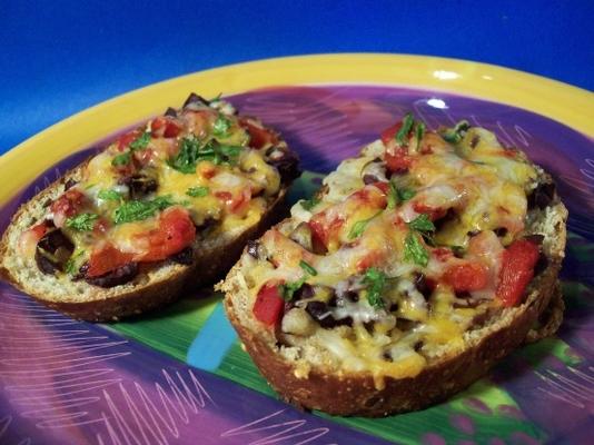 crostini aux olives et poivrons grillés