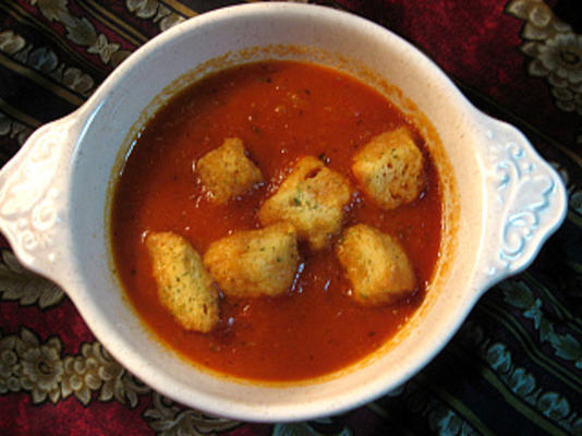 soupe de tomates rôties et de poivrons rouges