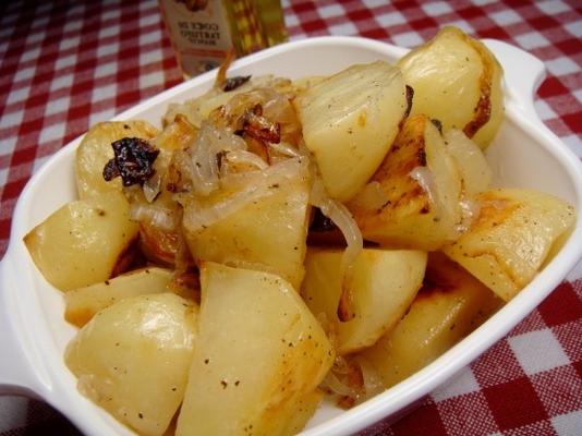 pommes de terre nouvelles rôties avec oignons caramélisés et huile de truffe