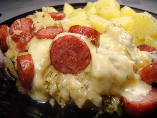 casserole de saucisses fumées et de choucroute