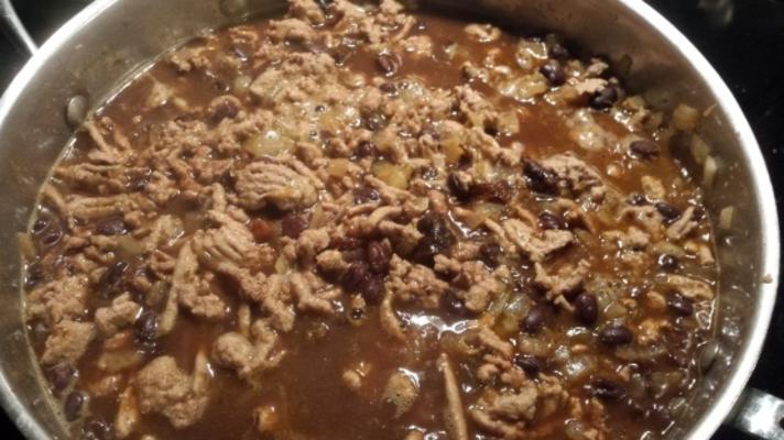 chili à la dinde et aux haricots noirs