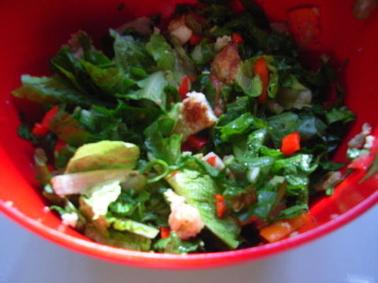 salade chaude aux haricots et aux épinards