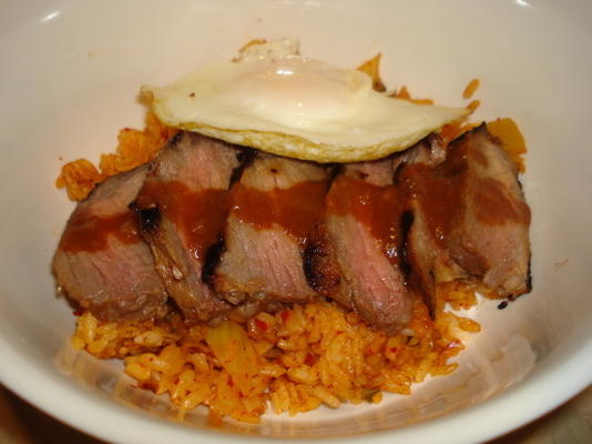 steak coréen et œufs