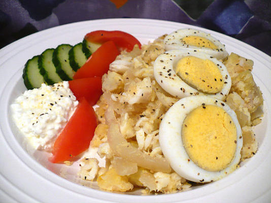 bacalhau andagrave; Gomes de Sandaacute; / Cap Vert de pomme de terre