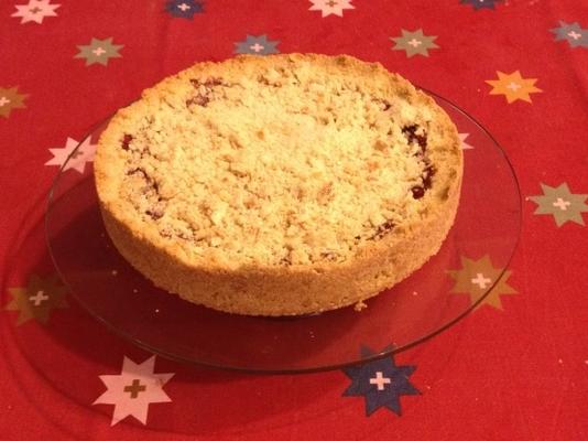 tarte à la confiture de framboises avec crumble aux amandes