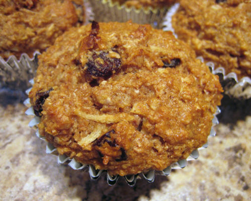 muffins sains aux noix de coco et aux raisins