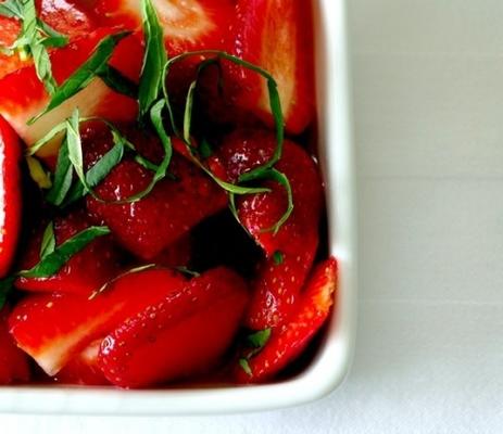salade de fraises à l'eau de fleur d'oranger