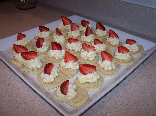 biscuits au sucre élégants garnis de mascarpone (trompeusement faciles)