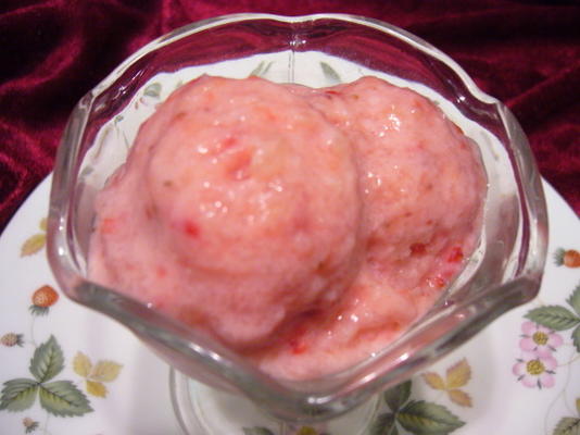 yogourt aux fraises congeler