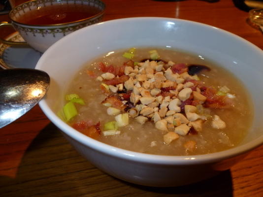 jook (soupe de riz au petit-déjeuner chinois)