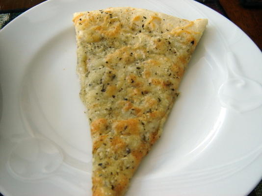 pizza au fromage aux herbes