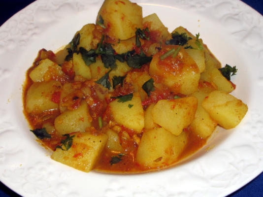 pommes de terre indiennes cuites au gingembre: labdharay aloo