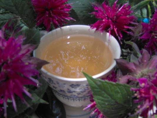 thé de baume d'abeille