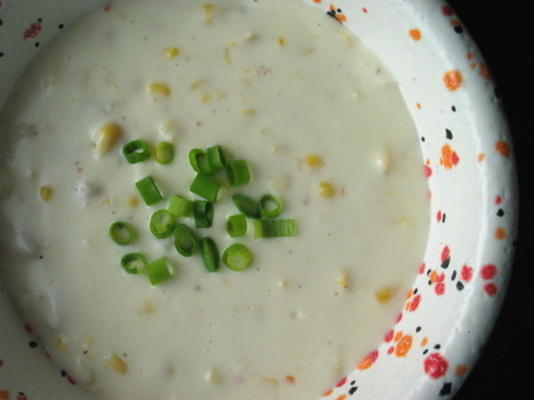 potage au maïs et aux pommes de terre