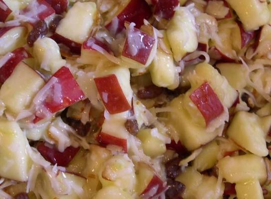 salade de pommes à l'ancienne avec vinaigrette cuite