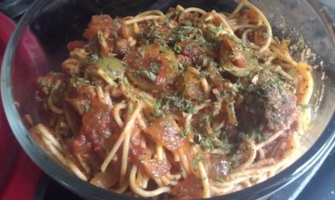 spaghetti espagnol avec olives farcies au piment - zwt-8