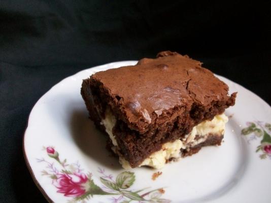 brownies au gâteau au fromage aux amandes