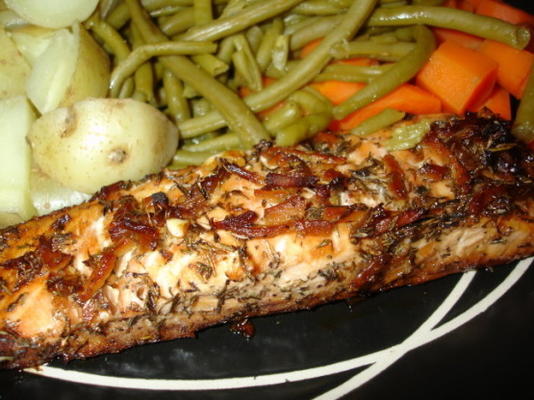 saumon à la croûte d'ail et de gingembre