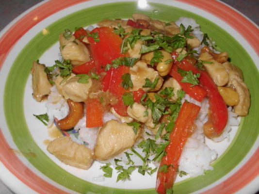 poulet sauté aux noix de cajou