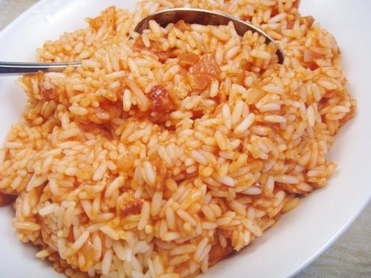 riz aux tomates et au bacon (rapide et d'inspiration française)