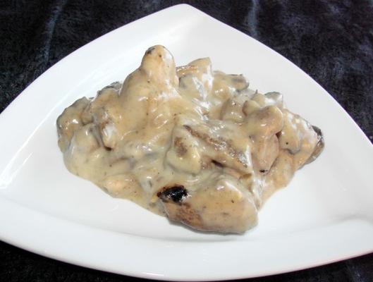 sauce crémeuse au foie et aux champignons