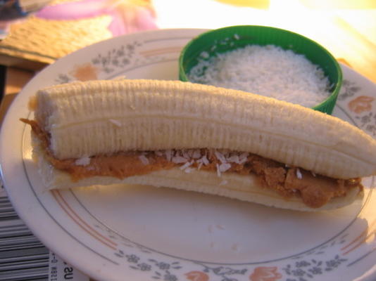 banane cacahuète drapée à la noix de coco