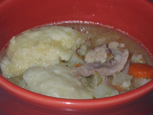 mulligan de faisan avec des boulettes