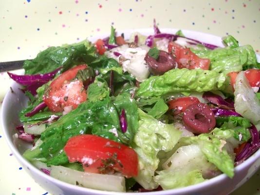 salade campagnarde avec vinaigrette aux herbes
