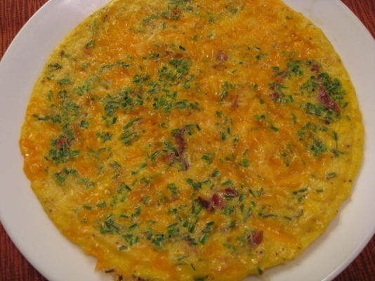 omelette au cheddar et à la ciboulette