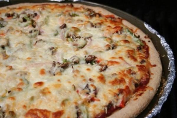 pizza aux saucisses grillées