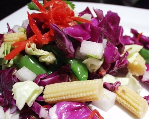 salade de légumes hachés asiatique