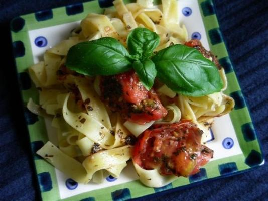 linguini aux tomates crues et au basilic