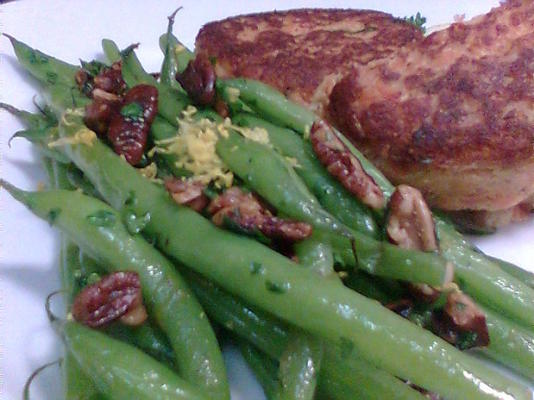 haricots verts aux pacanes, citron et persil