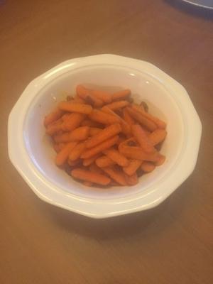 carottes et raisins secs au cari