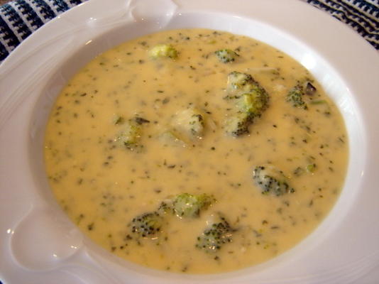 soupe au brocoli au fromage facile
