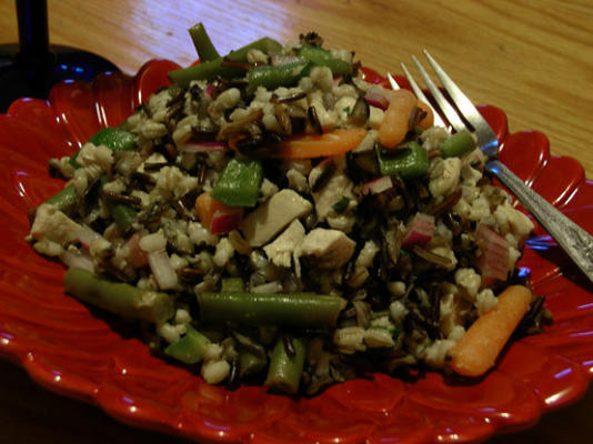 salade de riz piquant à la dinde et au riz sauvage (sans mayo)