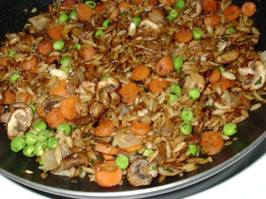 sauté d'orzo avec légumes