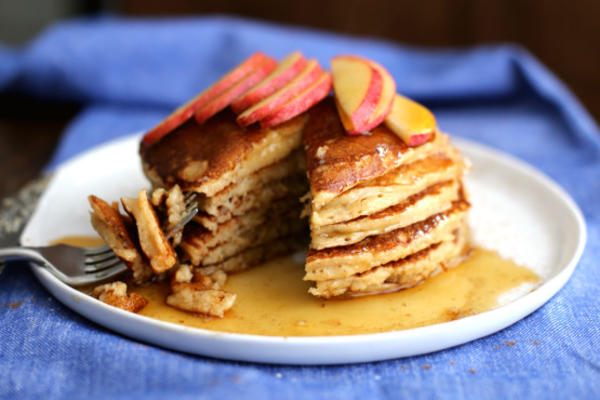 Crêpes de compote de pommes saines sans sucre ajouté