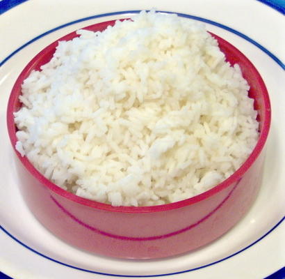 délicieux riz blanc cuit à la vapeur coréen