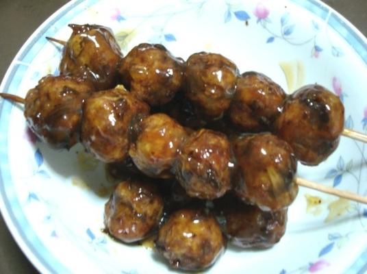 boulettes de viande japonaises à la sauce soja douce (niku dango)