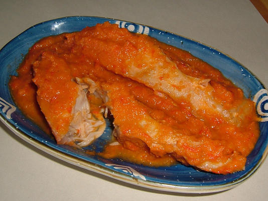 filets de poisson à la sauce au poivron rouge