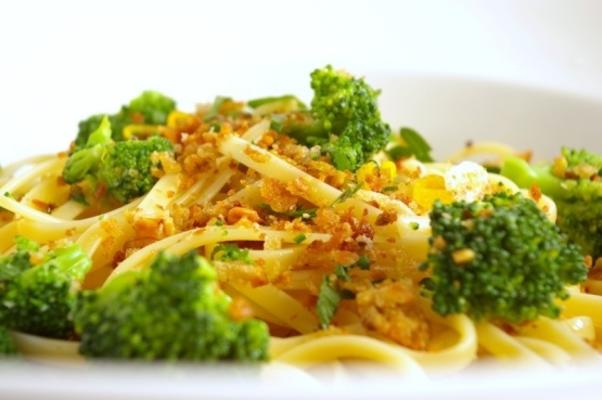 spaghetti aux brocolis et noix