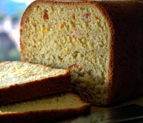 pain aux abricots et aux amandes (pain à pain de 1 1/2 lb)