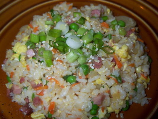 riz frit au jambon simple (ou au porc) avec huile de sésame sans wok