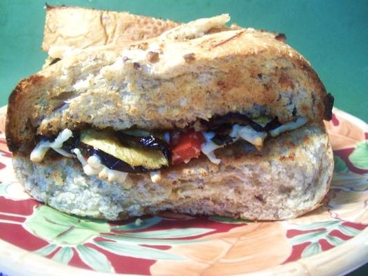 sandwich aubergines et mozzarella