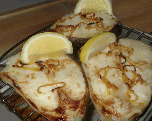 darnes de flétan grillé dans le Worcestershire